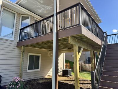 Side profile of elevated composite deck