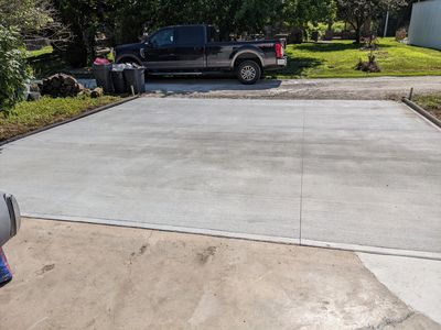 Finished concrete driveway with clean edges
