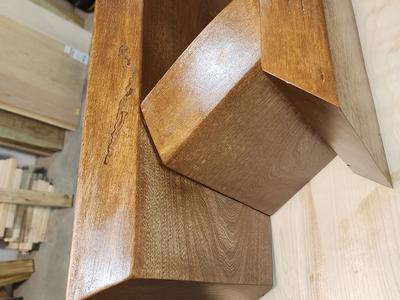 Floating mantel precision miter joinery